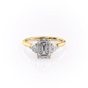 The Hearts Liv Set With A 2.5 Carat Emerald Lab Diamond