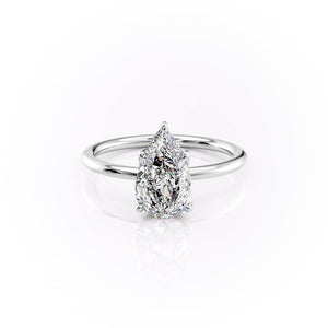 The Lisa Set With A 3.5 Carat Pear Moissanite