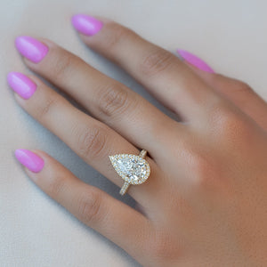 The Kylie Set With A 1 Carat Pear Lab Diamond