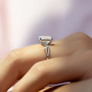 The Twig Set With A 1 Carat Emerald Lab Diamond