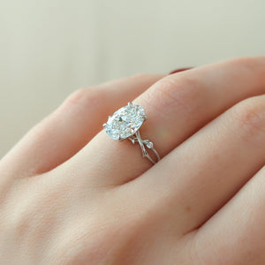 The Twig Set With A Oval Moissanite