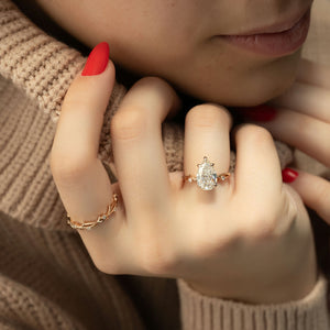 The Twig Set With A 2.5 Carat Pear Lab Diamond