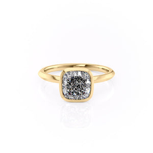 The Razor Bezel Kamellie Set With A Cushion Moissanite