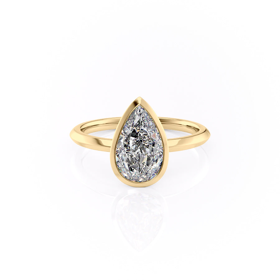 The Razor Bezel Kamellie Set With A 1 Carat Pear Moissanite