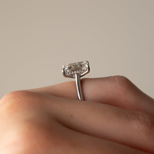 The Morgan Set With A Emerald Moissanite