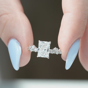 The Mia - Engagement Ring Made in White Gold