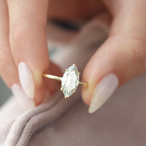 The Ashley - Engagement Ring Made in Yellow Gold