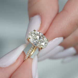 The Pave Kamellie - Engagement Ring Made in Yellow Gold