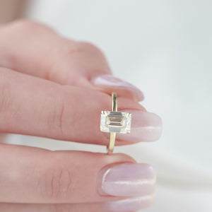 The Eleanor - Engagement Ring Made in Yellow Gold