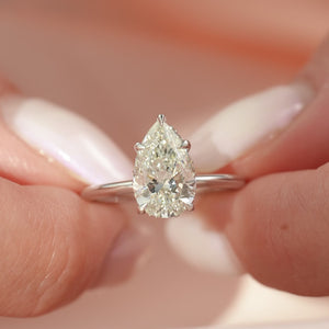 The Sandra - Engagement Ring Made in White Gold