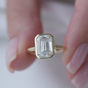The Charlotte - Engagement Ring Made in Yellow Gold