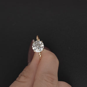 The Alice - Engagement Ring Made in Yellow Gold