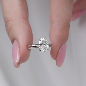The Ashley - Engagement Ring Made in Platinum