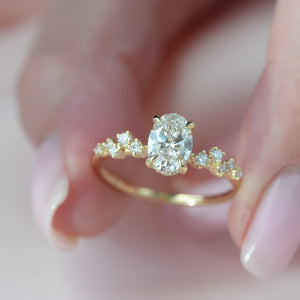 The Mia - Engagement Ring Made in Yellow Gold