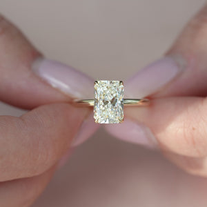 The Alison - Engagement Ring Made in Yellow Gold