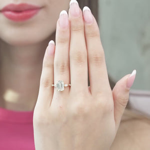 The Naomi - Engagement Ring Made in Yellow Gold