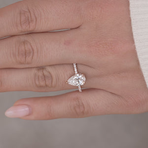 The Low Profile Kamellie - Engagement Ring Made in Rose Gold