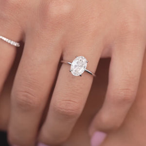 The Crown Kamellie - Engagement Ring Made in White Gold