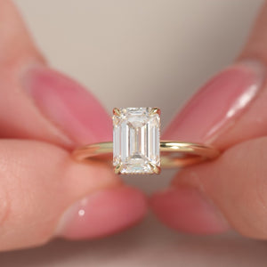 The Kamellie - Engagement Ring Made in Yellow Gold