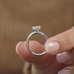The Kamellie - Engagement Ring Made in White Gold