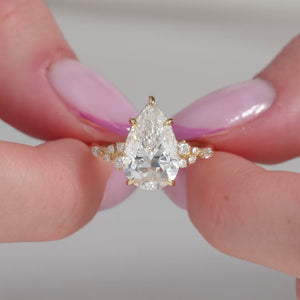 The Emma - Engagement Ring Made in Yellow Gold