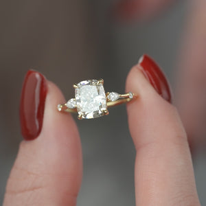 The Naomi - Engagement Ring Made in Yellow Gold