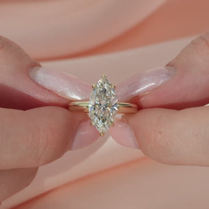 The Kamellie - Engagement Ring Made in Yellow Gold