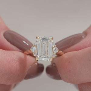 The Victoria - Engagement Ring Made in Yellow Gold