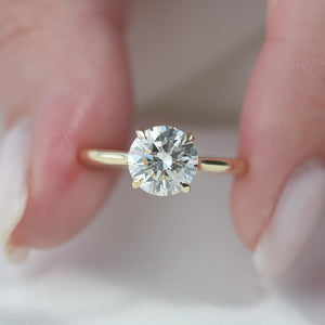 The Maia - Engagement Ring Made in Yellow Gold