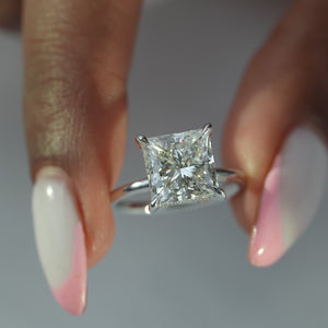 The Kamellie - Engagement Ring Made in White Gold