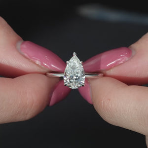 The Ashley - Engagement Ring Made in White Gold