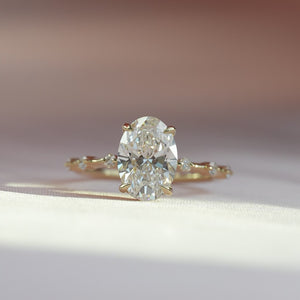 The Hidden Halo Penelope - Engagement Ring Made in Yellow Gold