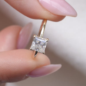 The Kamellie - Engagement Ring Made in Yellow Gold