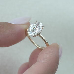 The Nelly - Engagement Ring Made in Yellow Gold