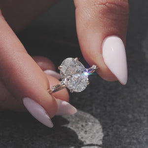 The Hidden Halo Penelope - Engagement Ring Made in Yellow Gold