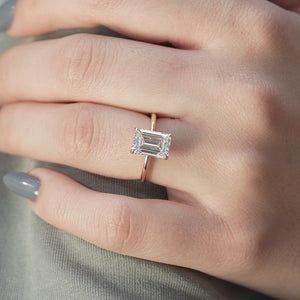The Kamellie - Engagement Ring Made in Yellow Gold