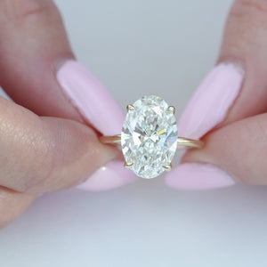 The Ashley - Engagement Ring Made in Yellow Gold